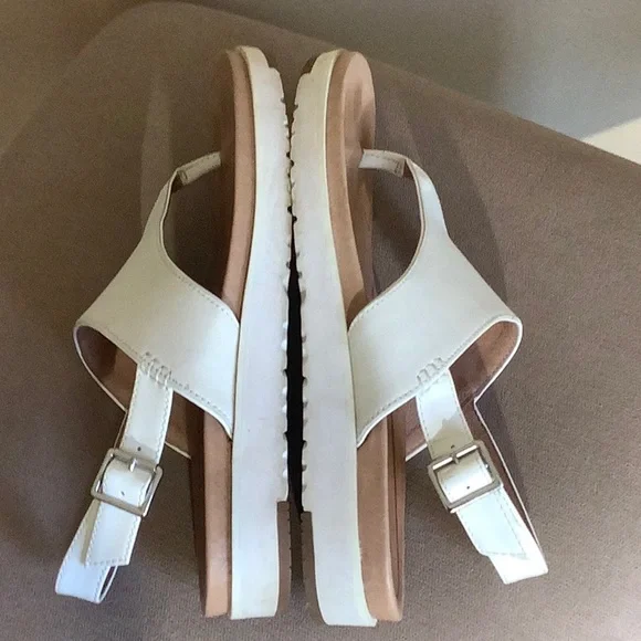 UGG White Sandals - Picture 5 of 9